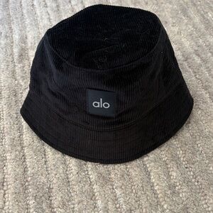 Black Velvet Alo Bucket Hat